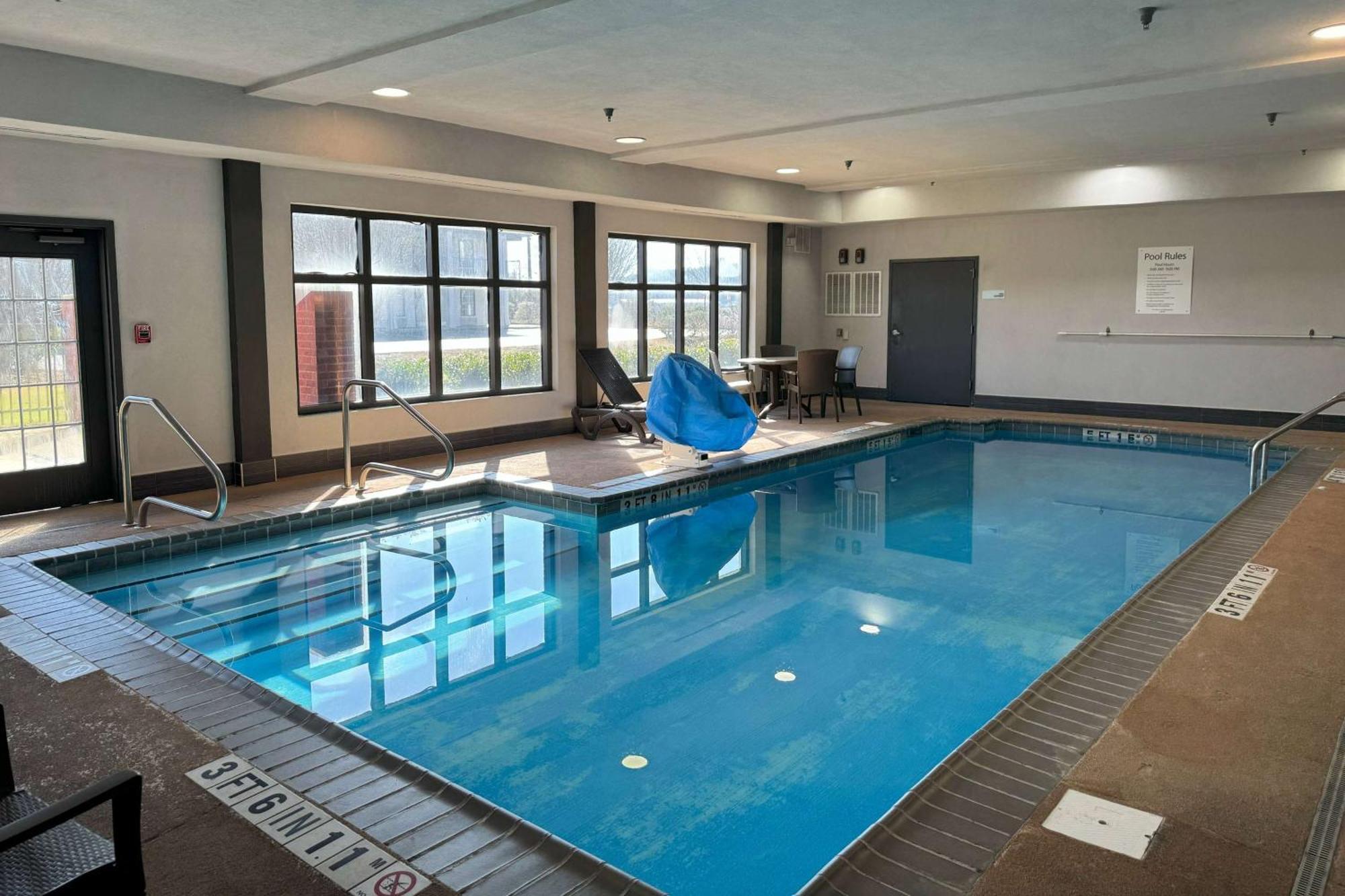 Baymont By Wyndham Bessemer Buitenkant foto